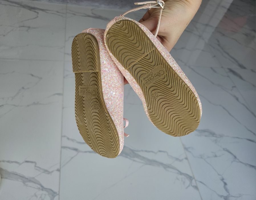 Нови обувки за момичета, 25 номер