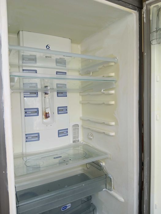 Малък хладилник ,втора употреба,плюс голям хладилник,втора употреба