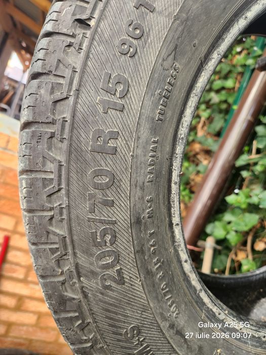 205 70 R 15  96 T  M+S  4×4