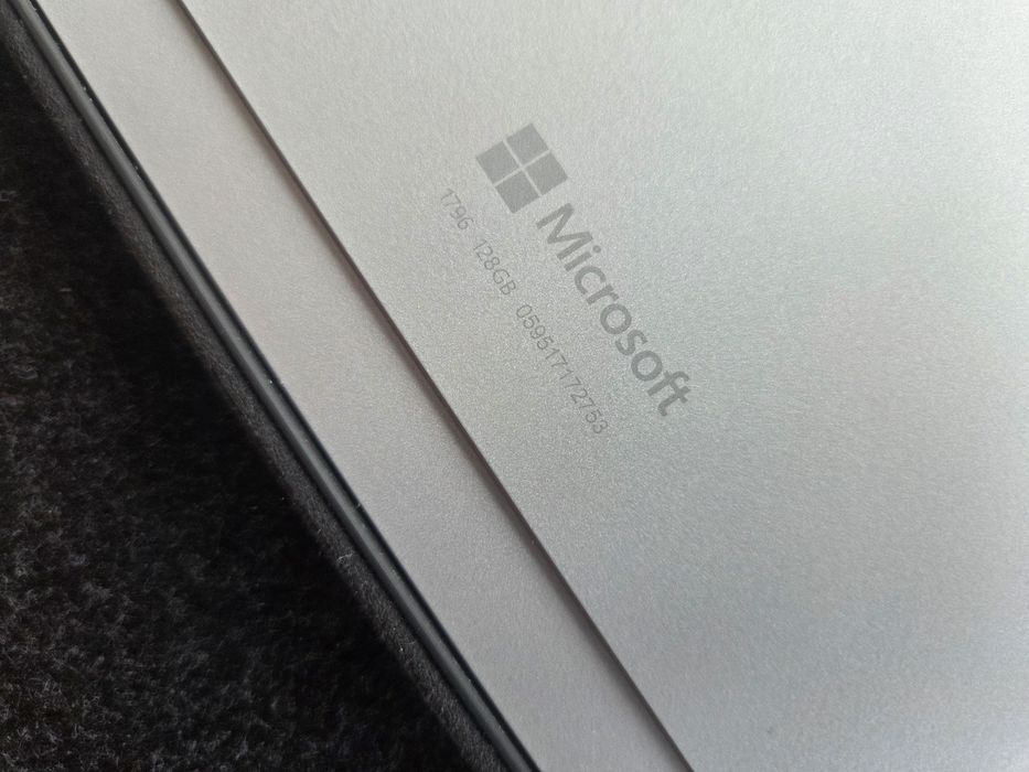 Microsoft Surface Pro 5