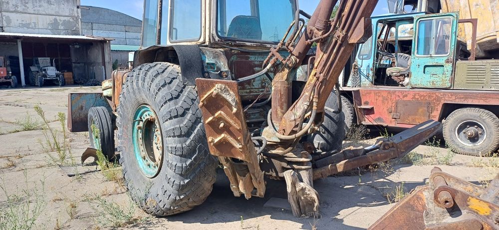 Продам Трактор  ЮМЗ 6