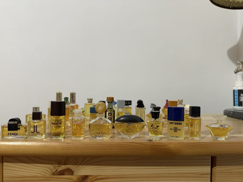 Miniaturi vechi de colectie