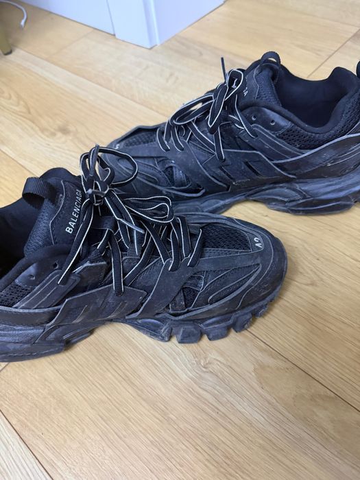 Balenciaga track 42