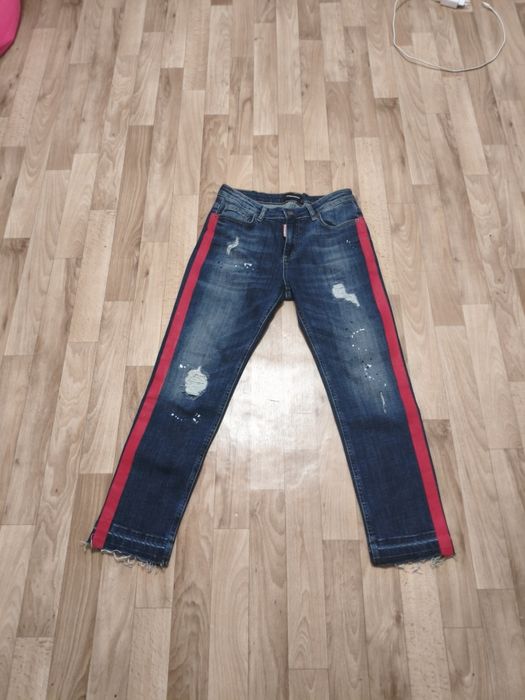 джинсы dsquared2
