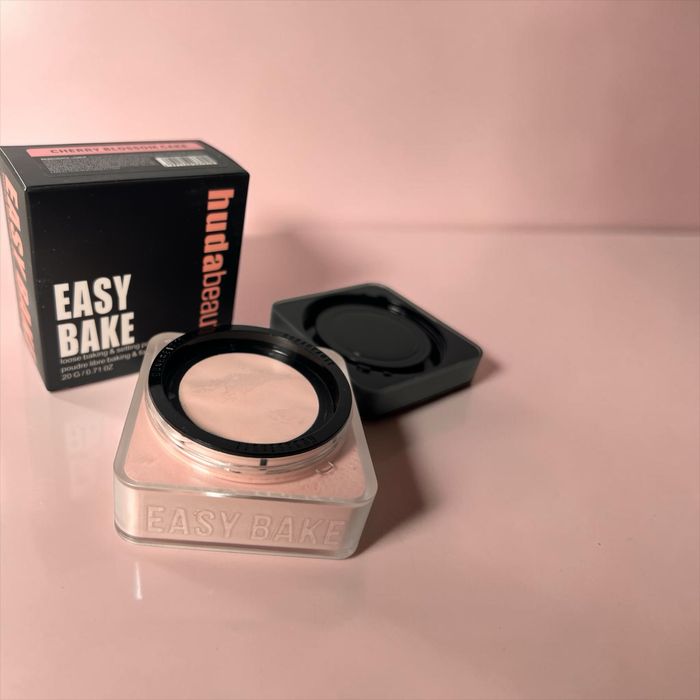 Huda Beauty Easy Bake • Nou • Original
