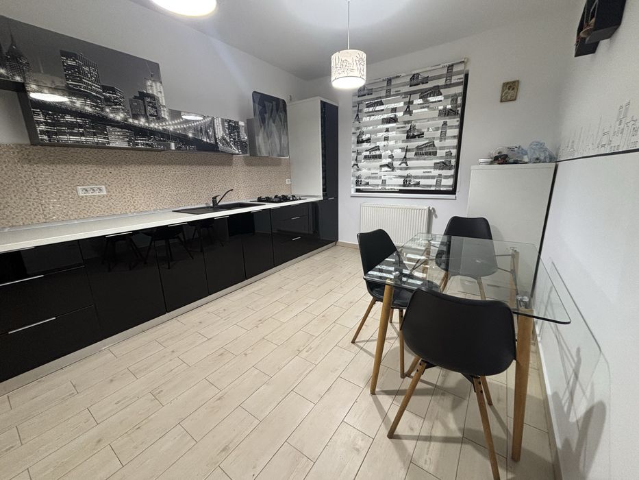 Dobroești-Fundeni |Vilă Lux |3 Cam băi Proprii |Complex Privat | 320mp