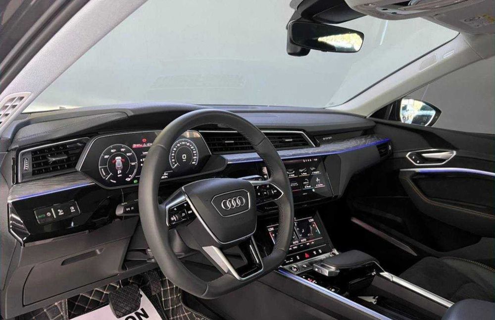 Audi E-tron 55 Quattro S-line (2019)