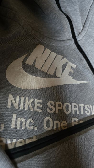 Nike Sportswear Tech Fleece Graphic Full-Zip