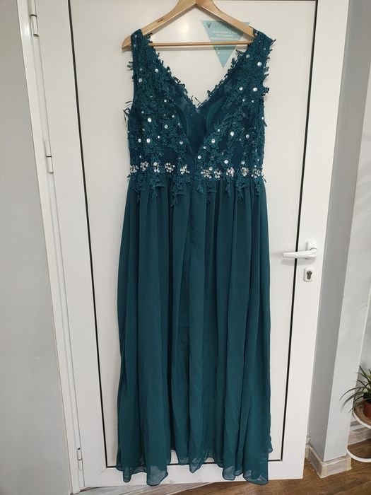 Официални рокли голям размер