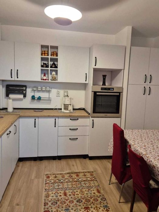 Inchiriere 3 camere Gorjului, Militari