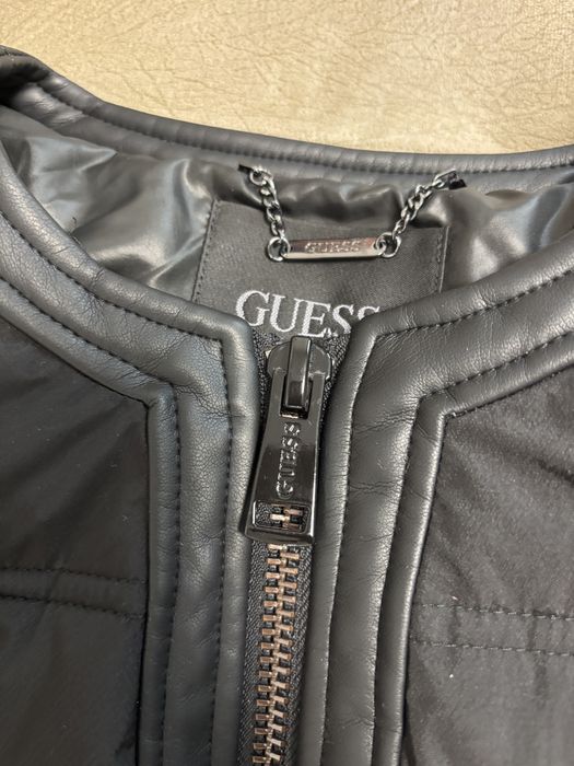 Ново зимно яке Guess