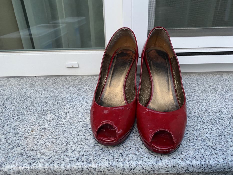 Елегантни обувки размер 38