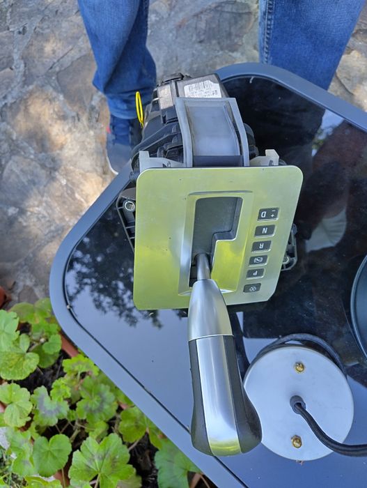 Скоростен лост с избирател за автоматик Опел Зафира