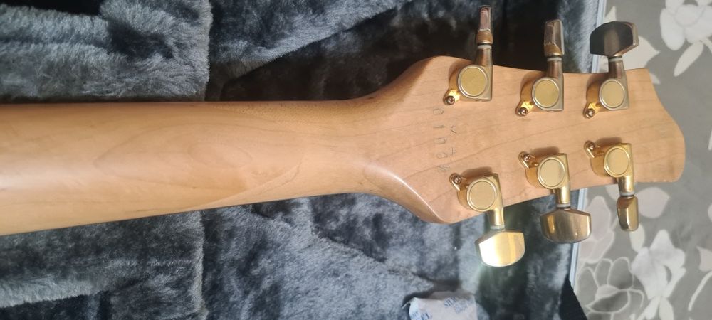 Chitară electrică Shine Korea Floyd rose special.