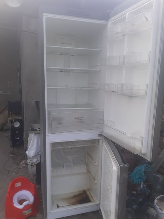 Холодильник  на запчасть