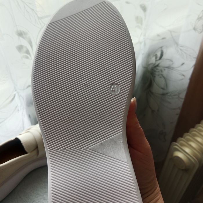 Бежевые лоферы  весна (осень )