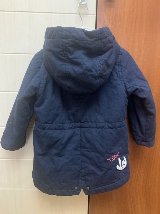 Продам детскую куртку