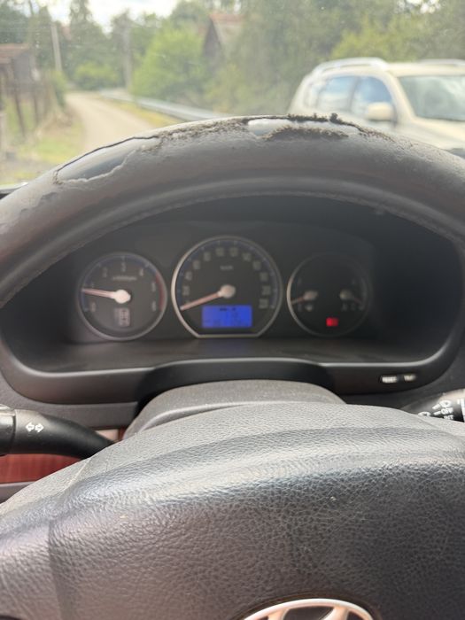 Vand sau Schimb Hyundai santa fe 2007 2.2 disel acte valabile fiscal pe loc Schimb in special cu atv tractor utilaje agricole și ofer diferență