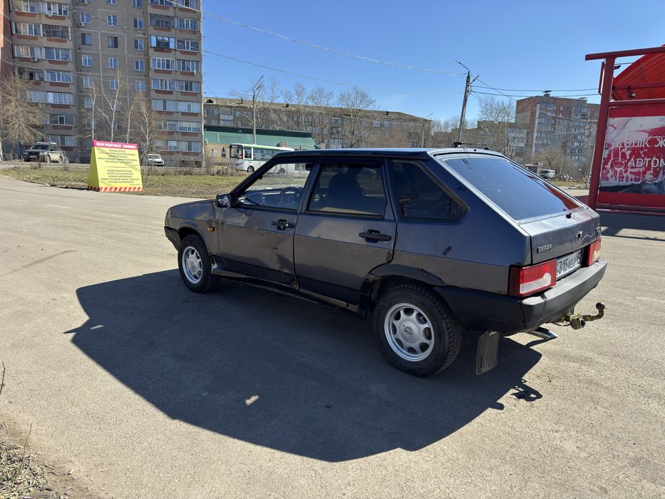 Лада Ваз 21093i