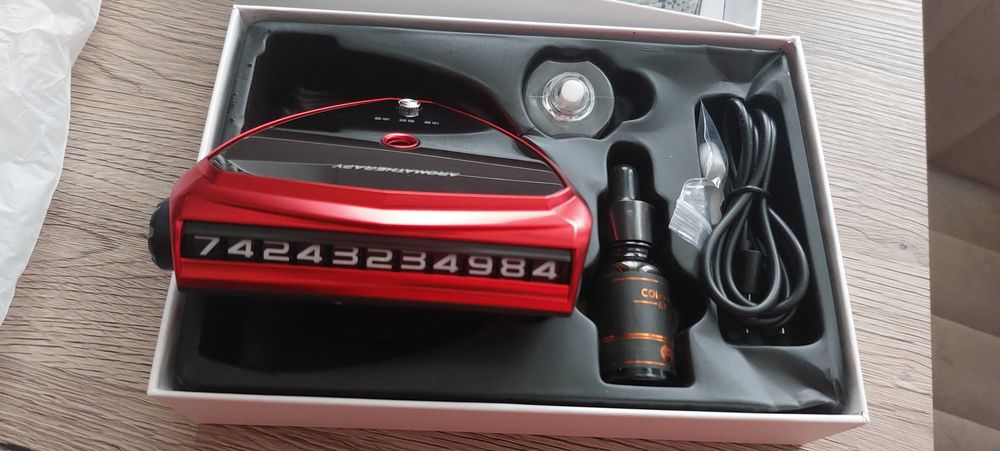 Odorizant auto cu afișaj număr telefon