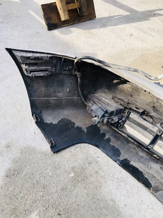 Бмв е39 передний бампер с омывателем