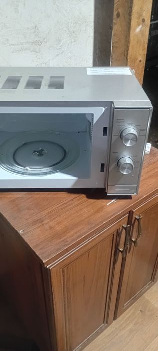 Продам микровалновку