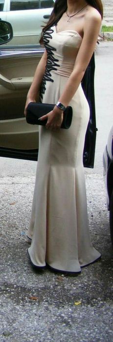 Бална рокля