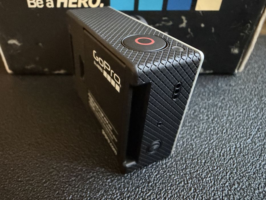 GoPro Hero 3 + GoPro Smart Remote + accesorii