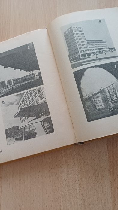 Carte ,,Lecția de fotografie " anul 1984