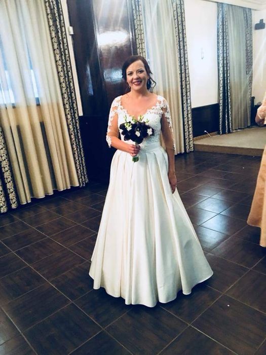 Vând rochie de mireasa mărimea 38-40 stil A line