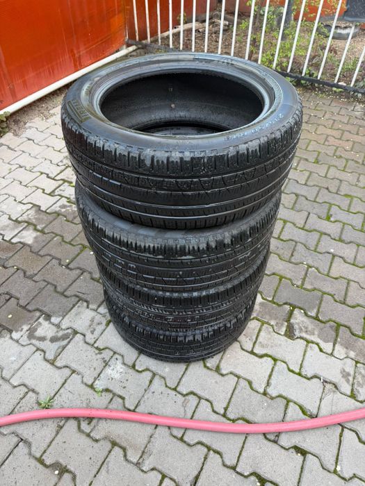Шины 235/50/18. Pirelli.