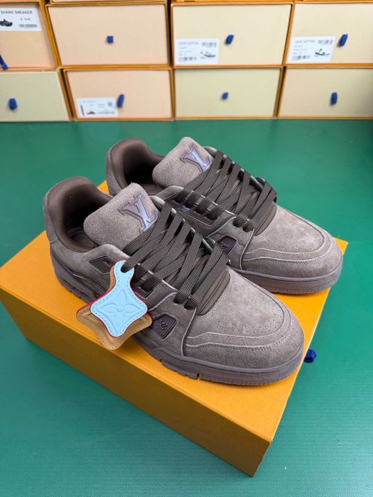 Adidasi Louis Vuitton Trainers Premium