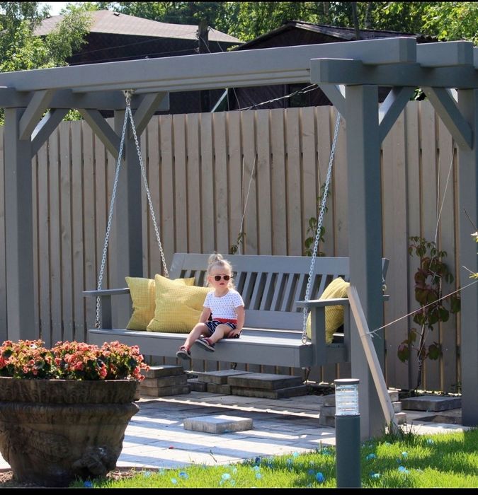 Качеля из дерева сосна