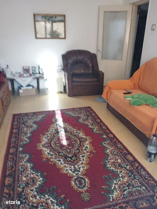 De Vanzare Apartament cu 2 camere zona Obor
