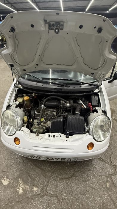 Матиз срочно сотилади 2 та детальда краска бор