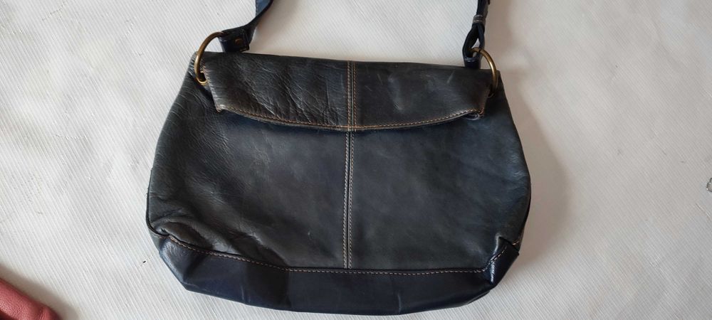 Кожени чанти Fossil  и др