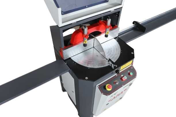 Mașină Automată de Debitat Hidropneumatic Alum&PVC(500mm) / PLASTMACH