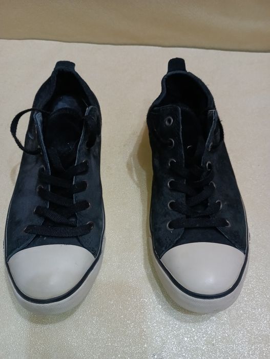 UGG кецове кожа N38- 25 лв