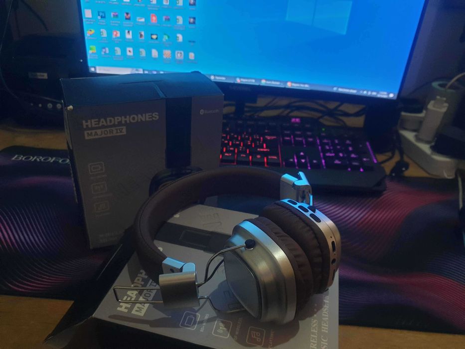 Simsiz, simli quloqchinlar