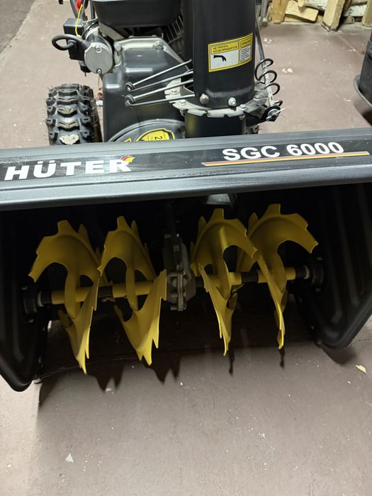 Снегоуборщик HUTER 6000
