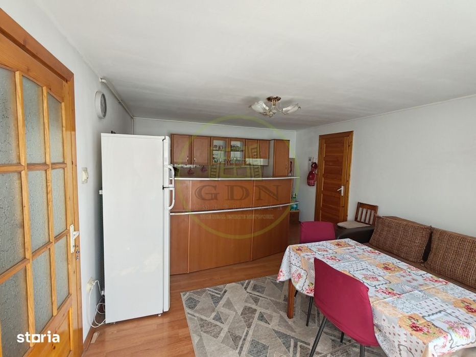 Apartament spatios de vanzare, in imediata apropiere a Parcului Sub Ar