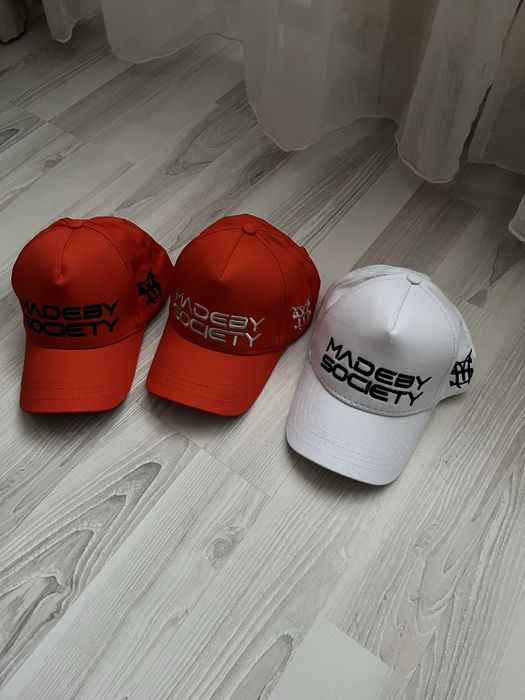 Sapca , Tricou Made by Society