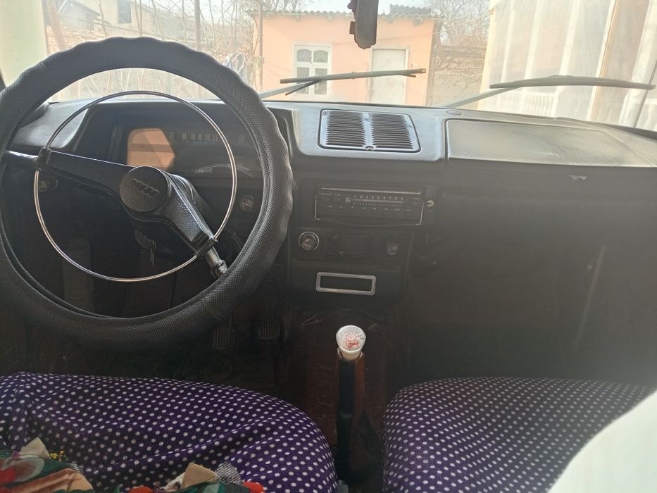 Maskvich 412 sotiladi