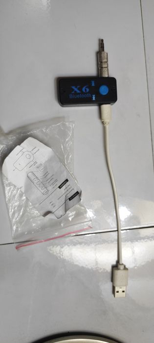 Modulator FM X6 cu Bluetooth USB MP3 Redare USB/TF Funcție Handsfree