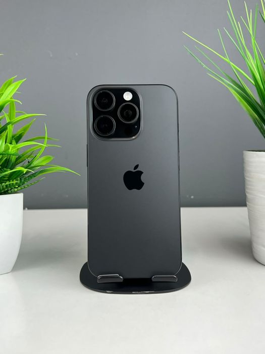 Телефон Apple iPhone 16 Pro 256GB
