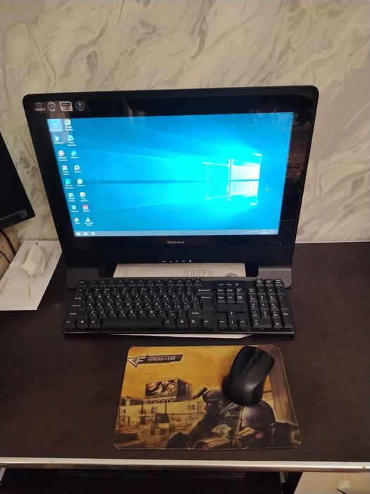 Продаётся моноблок Hunt Key.