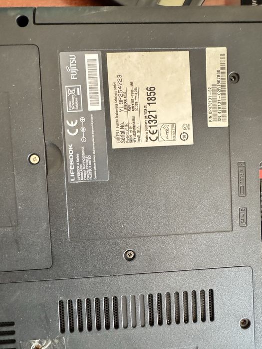 Ноутбук на запчати срочно