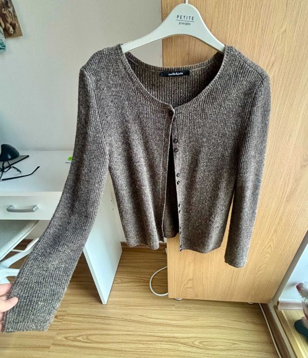 Bluza de lana cu fir auriu, marimea M