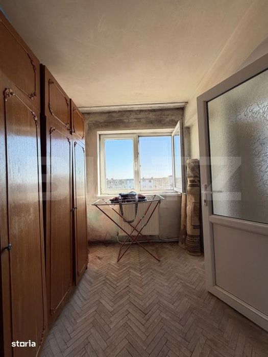 Apartament cu 3 camere, 38 mp, zona Micro III