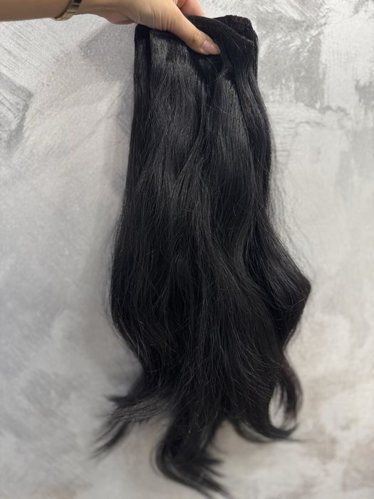 Естествена черна коса